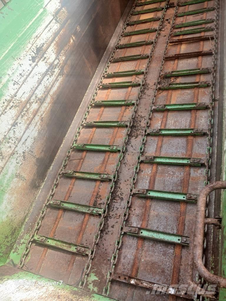 Pronar NV161/4 Rasturači đubriva