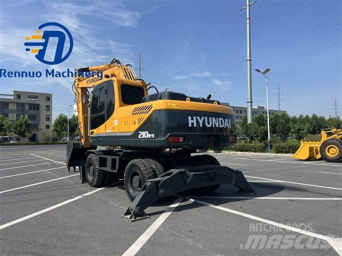Hyundai R210W-9 Bageri točkaši