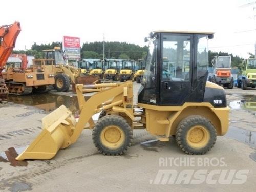 CAT 901B Utovarivači na točkove