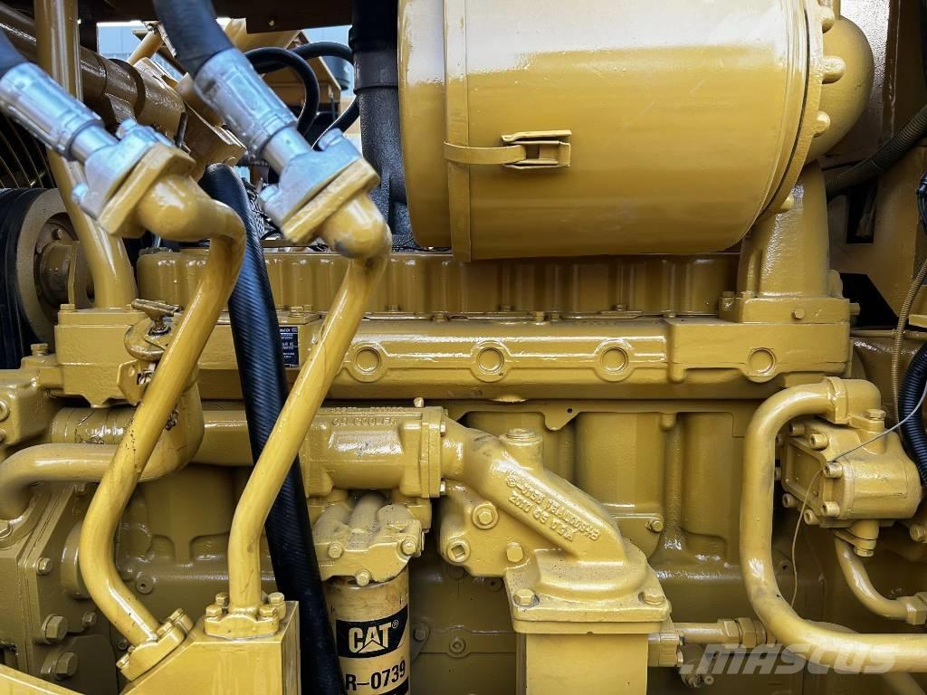 CAT D7G Buldožeri guseničari