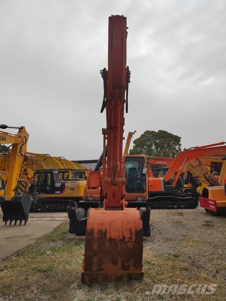 Doosan DH 210 W-7 Bageri točkaši