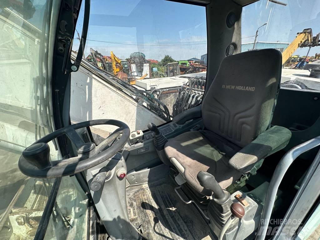 New Holland MH Plus Bageri točkaši