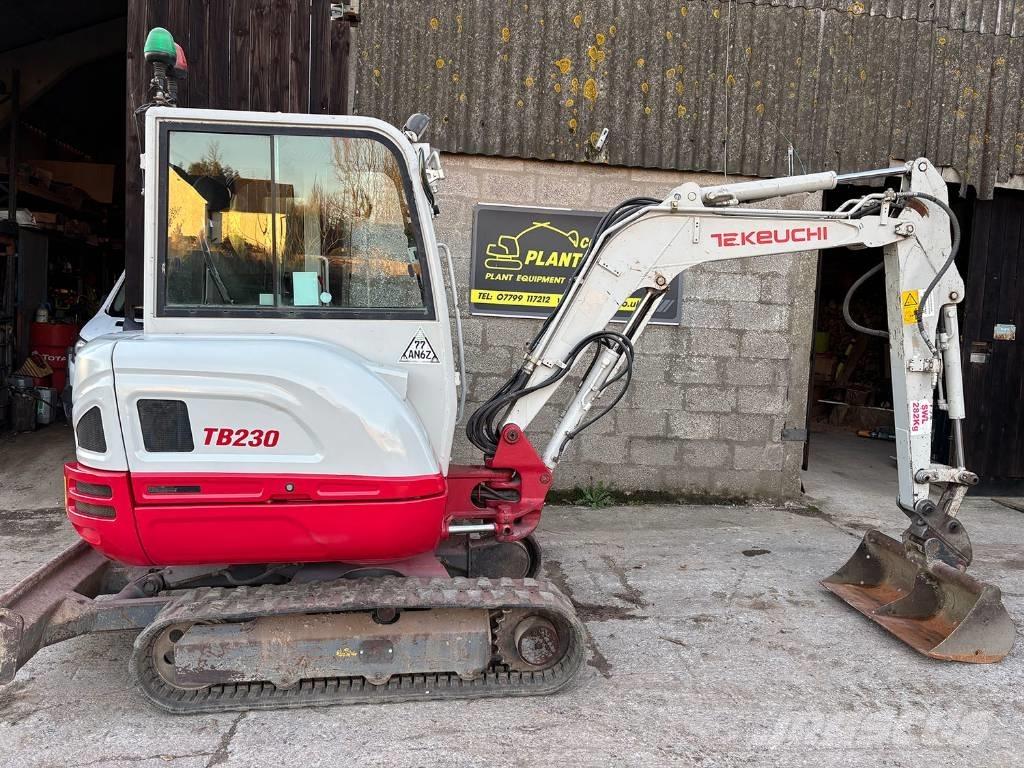 Takeuchi TB 230 Mini bageri < 7t