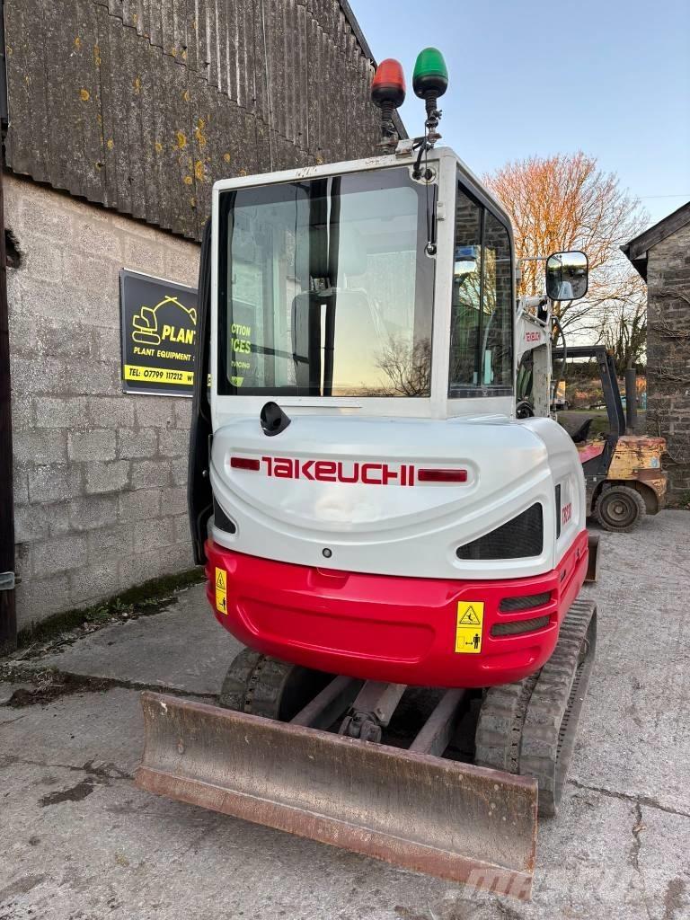 Takeuchi TB 230 Mini bageri < 7t
