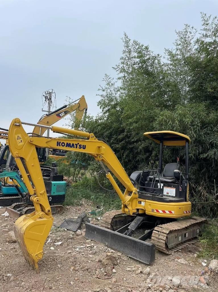 Komatsu PC35 Mini bageri < 7t