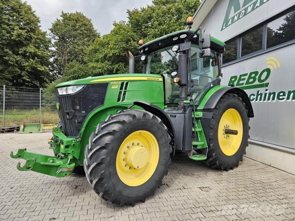 John Deere 7250R Traktori