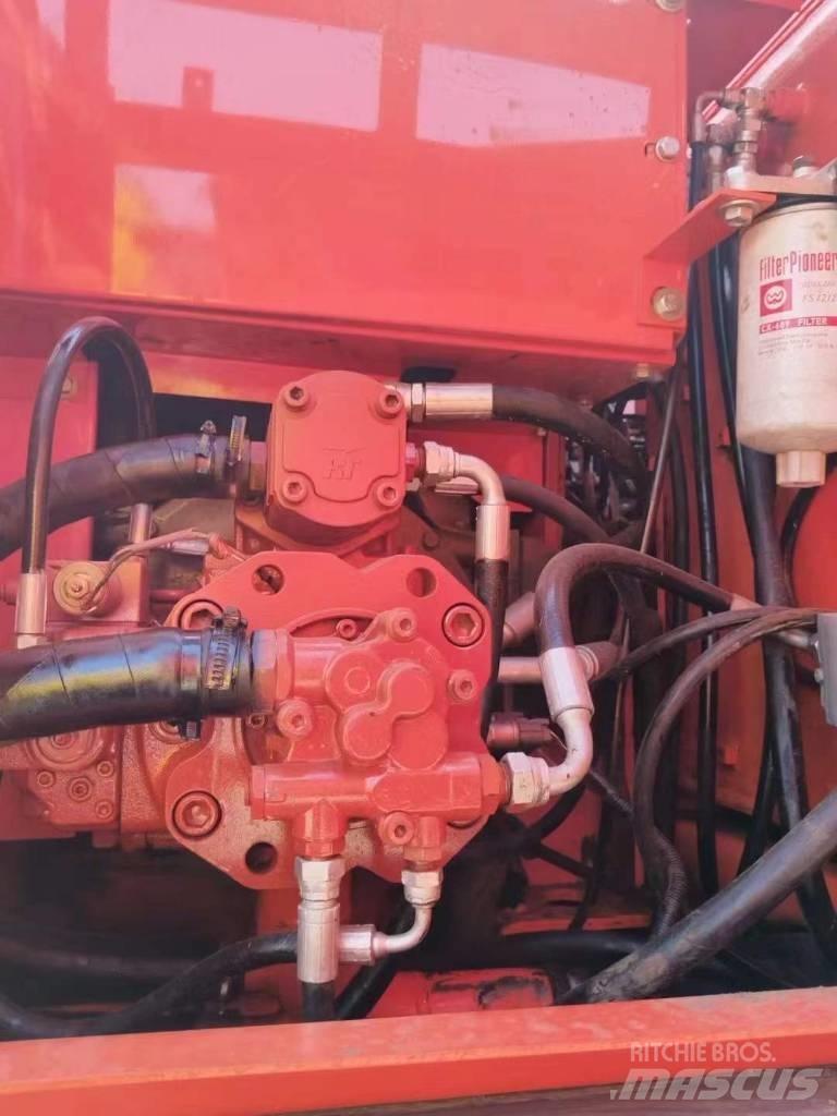 Doosan DX150W-9 Bageri točkaši