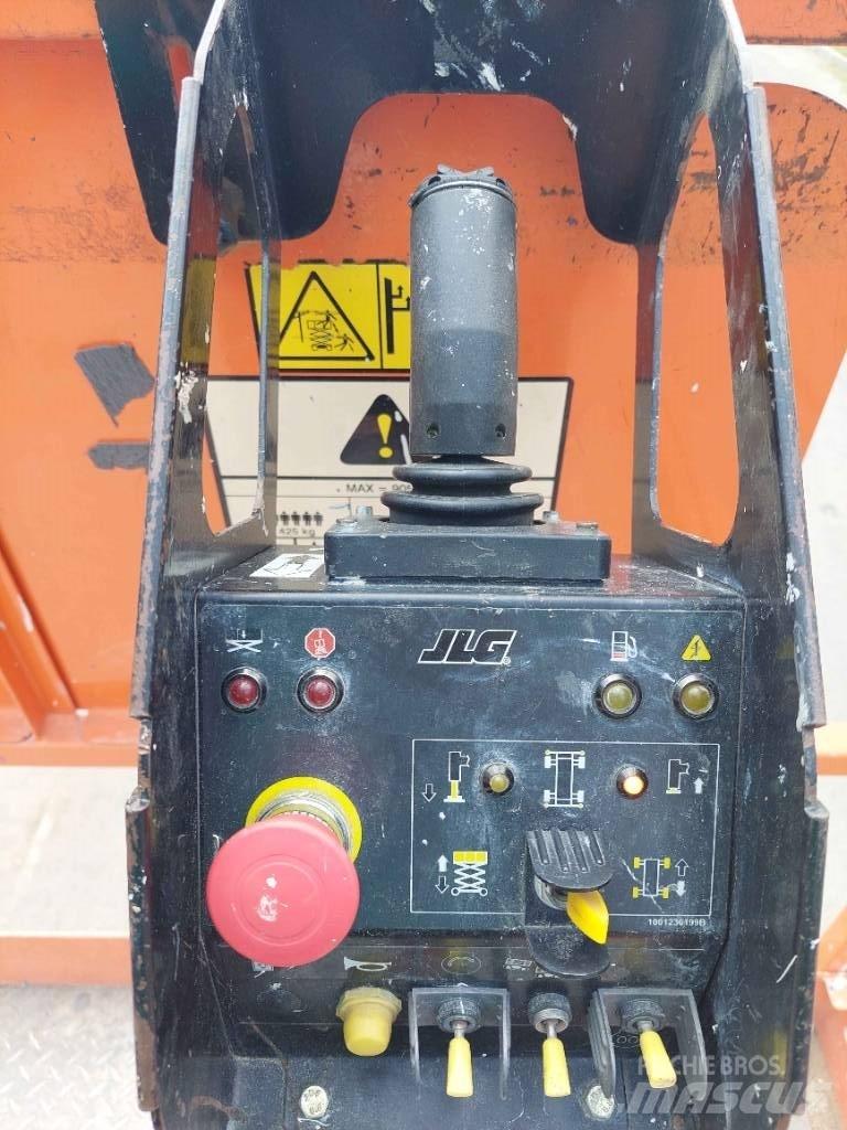 JLG 330 LRT Makazaste platforme