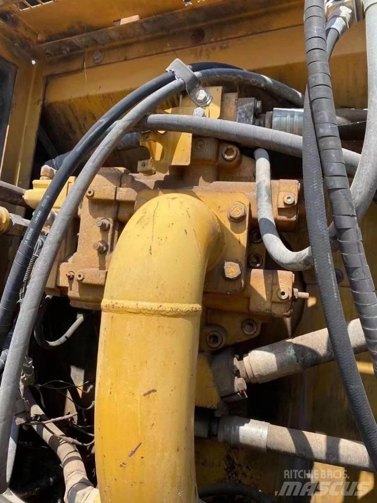 CAT 336 Bageri guseničari