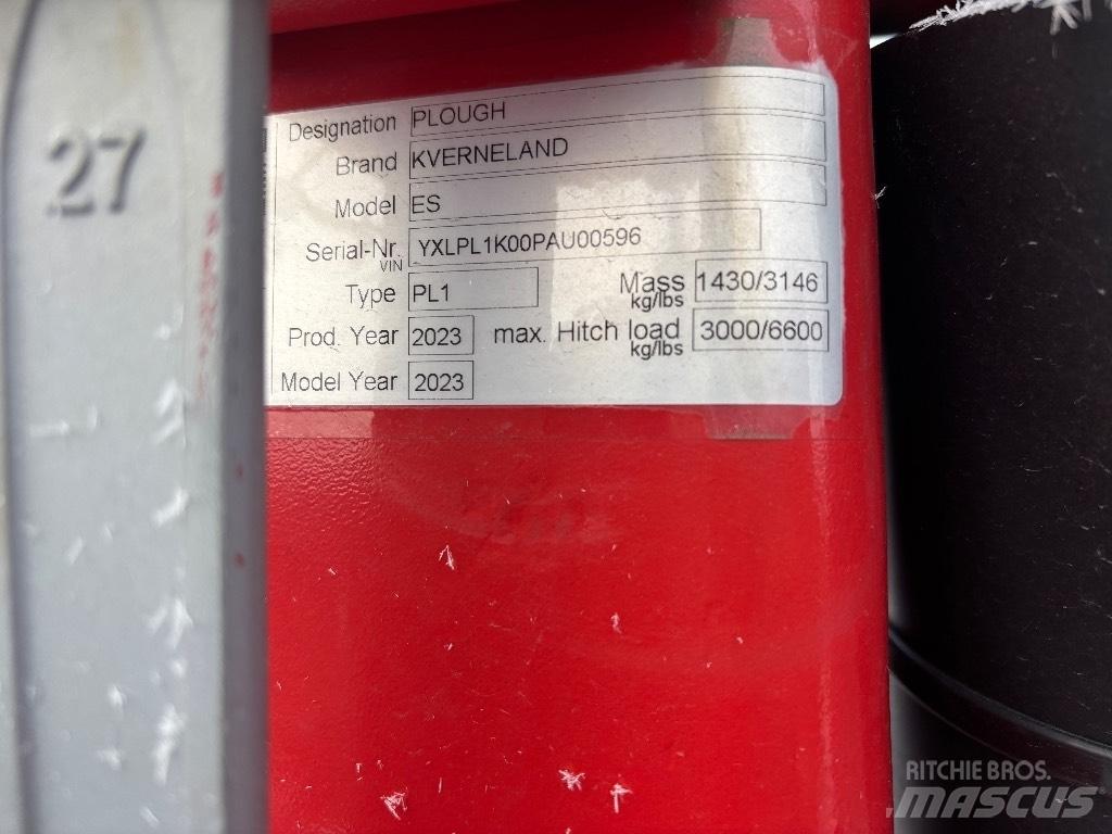Kverneland ES85 Plugovi obrtači