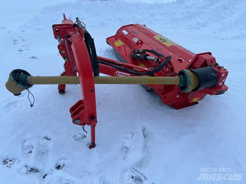 Maschio Giraffa 210 Kosilice za livade
