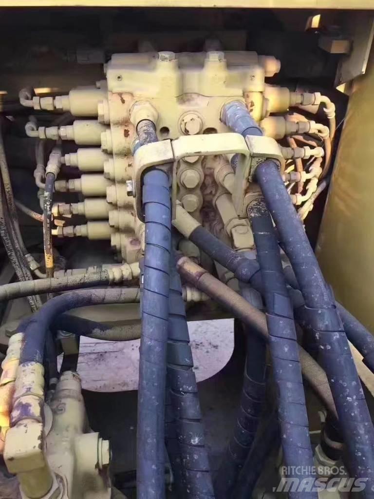 Komatsu pc120 Bageri guseničari