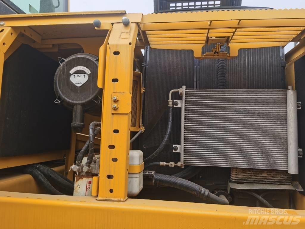 Komatsu PC 200-8 Bageri guseničari