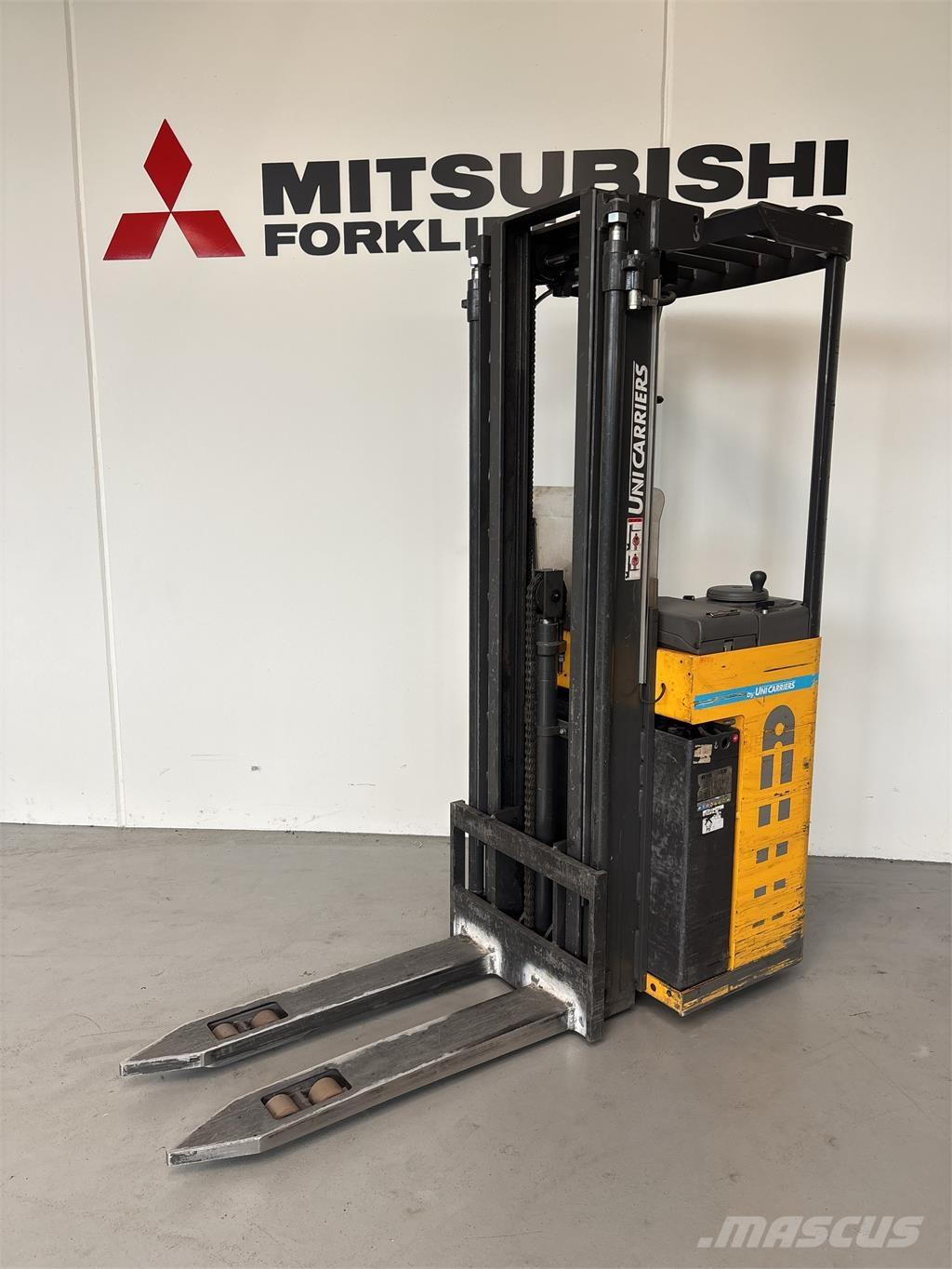 Atlet A160 Samopogonski ručni viljuškari