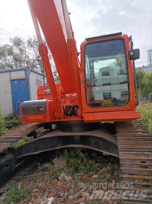 Doosan DX 300 Bageri guseničari