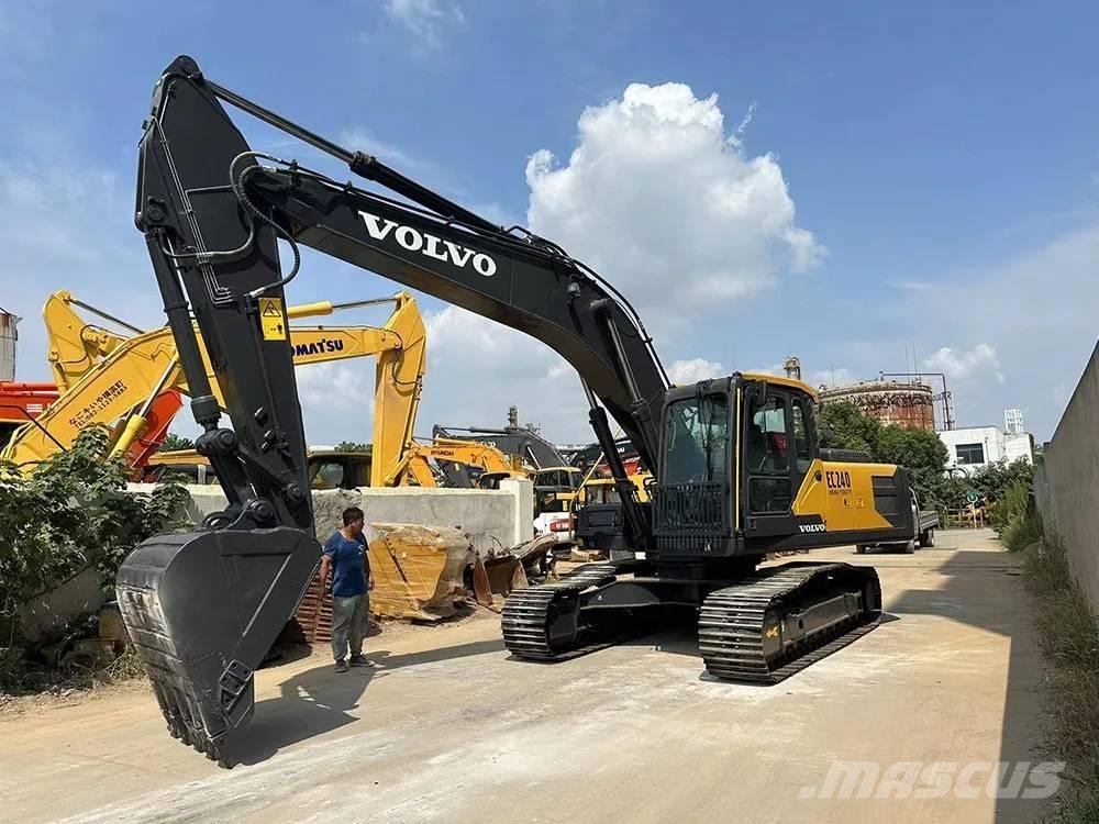 Volvo EC240D Bageri guseničari
