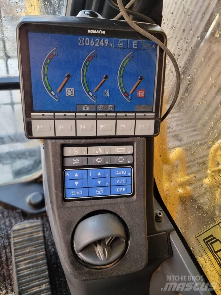 Komatsu PC 210-8 Bageri guseničari