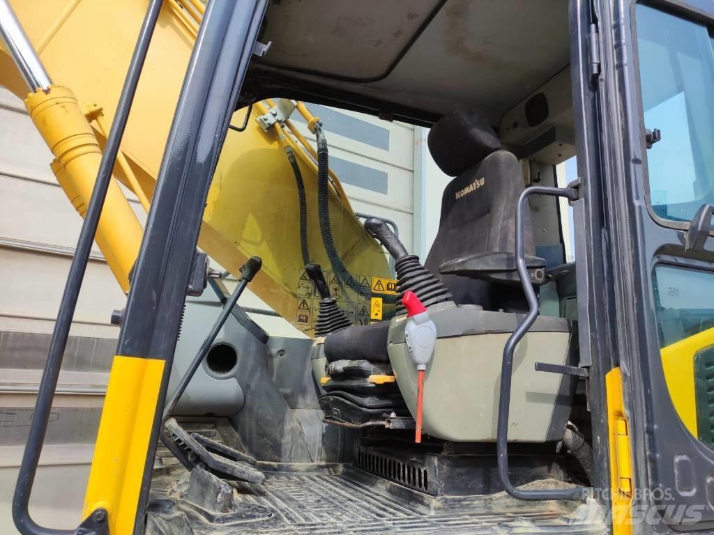 Komatsu PC 210 NLC-8 Bageri guseničari