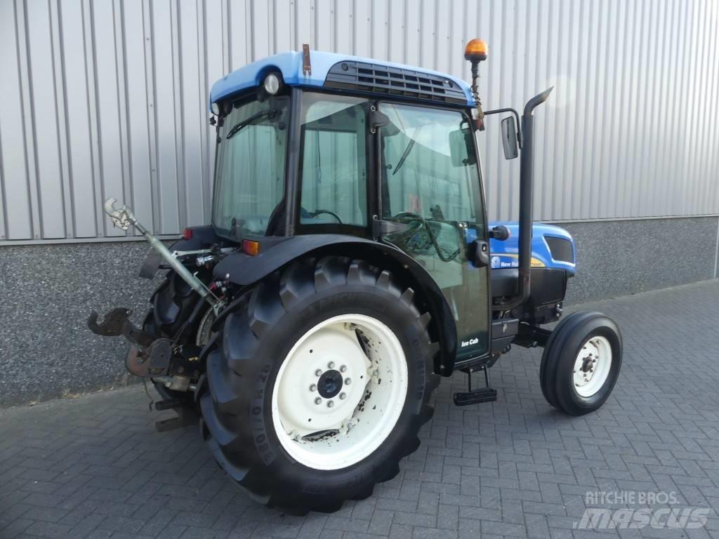 New Holland T4040F Traktori