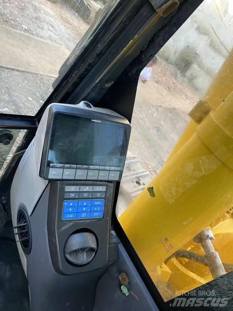 Komatsu PC450-8 Bageri guseničari