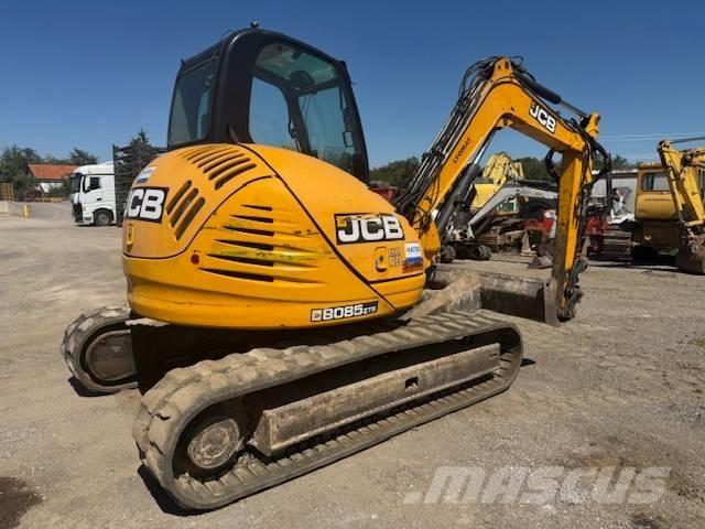 JCB 8085 Midi bageri 7t – 12t