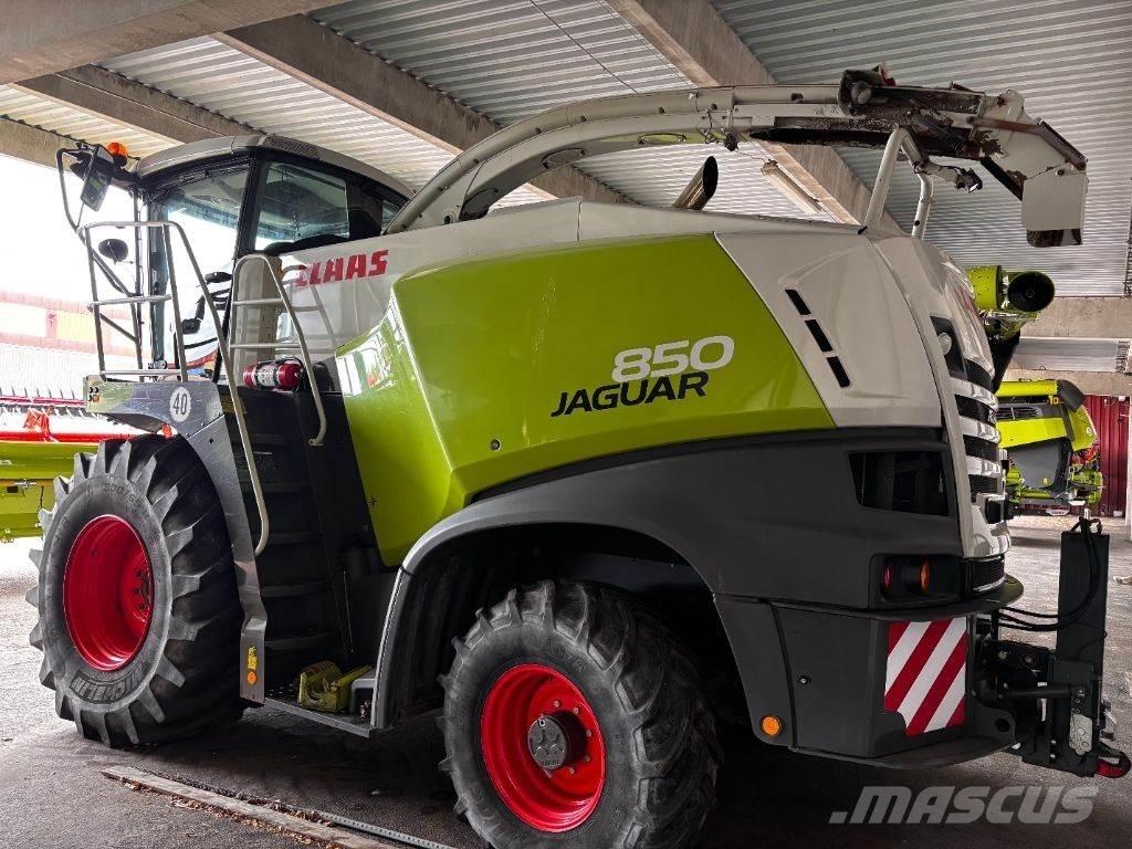 CLAAS Jaguar 850 Mašine za stočnu hranu sa sopstvenim pogonom