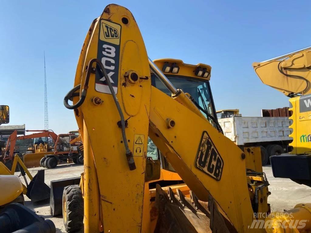 JCB 3 CX Rovokopači