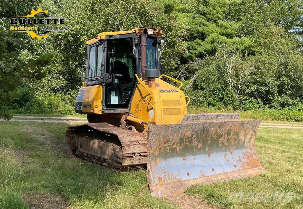 Komatsu D 39 EX Buldožeri guseničari