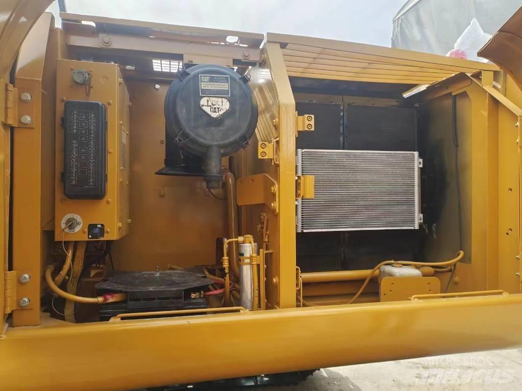 CAT 320 C L Bageri guseničari