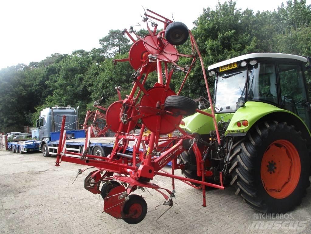 Lely Lotus 770 AWS Okretači i sakupljači sena