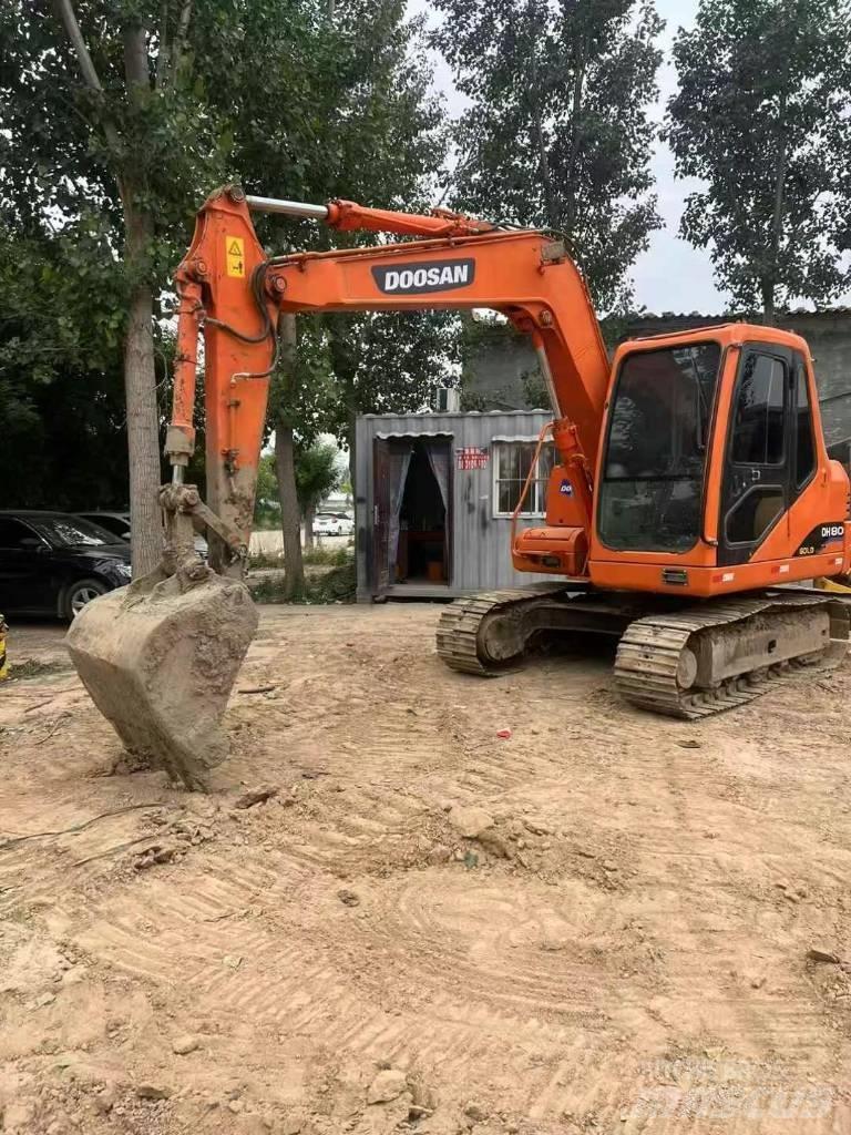 Doosan DH 80 Bageri guseničari