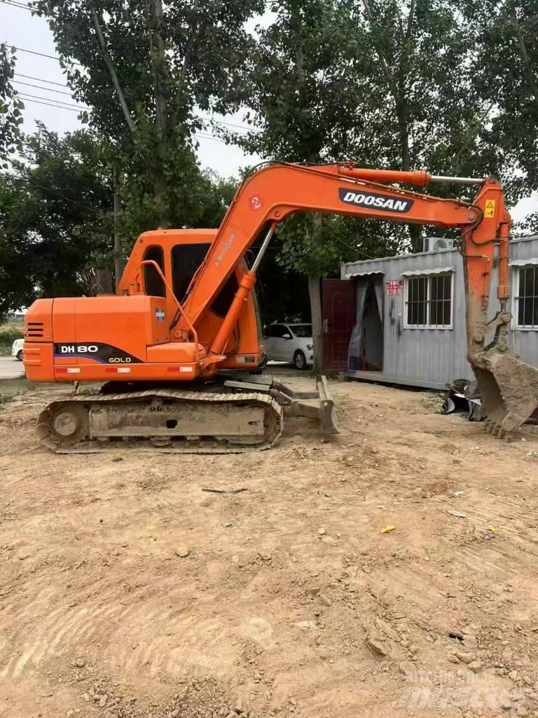 Doosan DH 80 Bageri guseničari