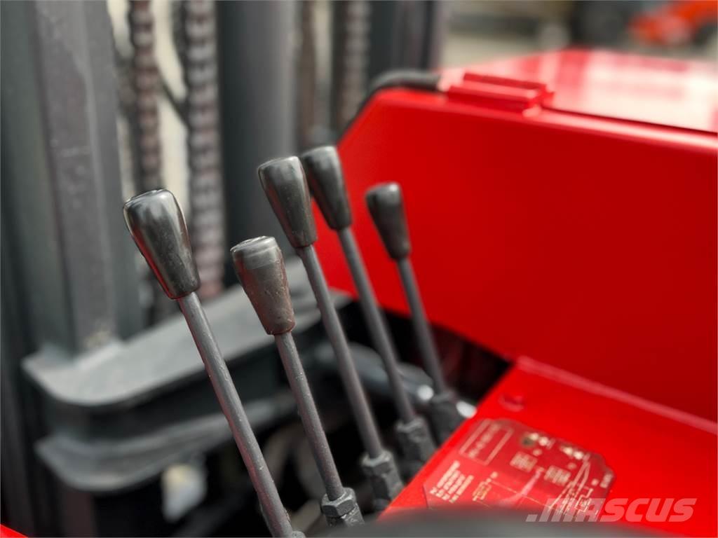 Moffett M3 20.4 Mobilni viljuškari