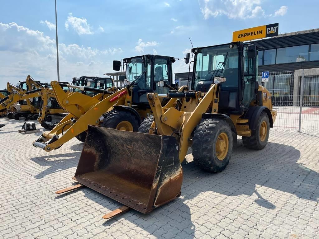 CAT 907 M Utovarivači na točkove
