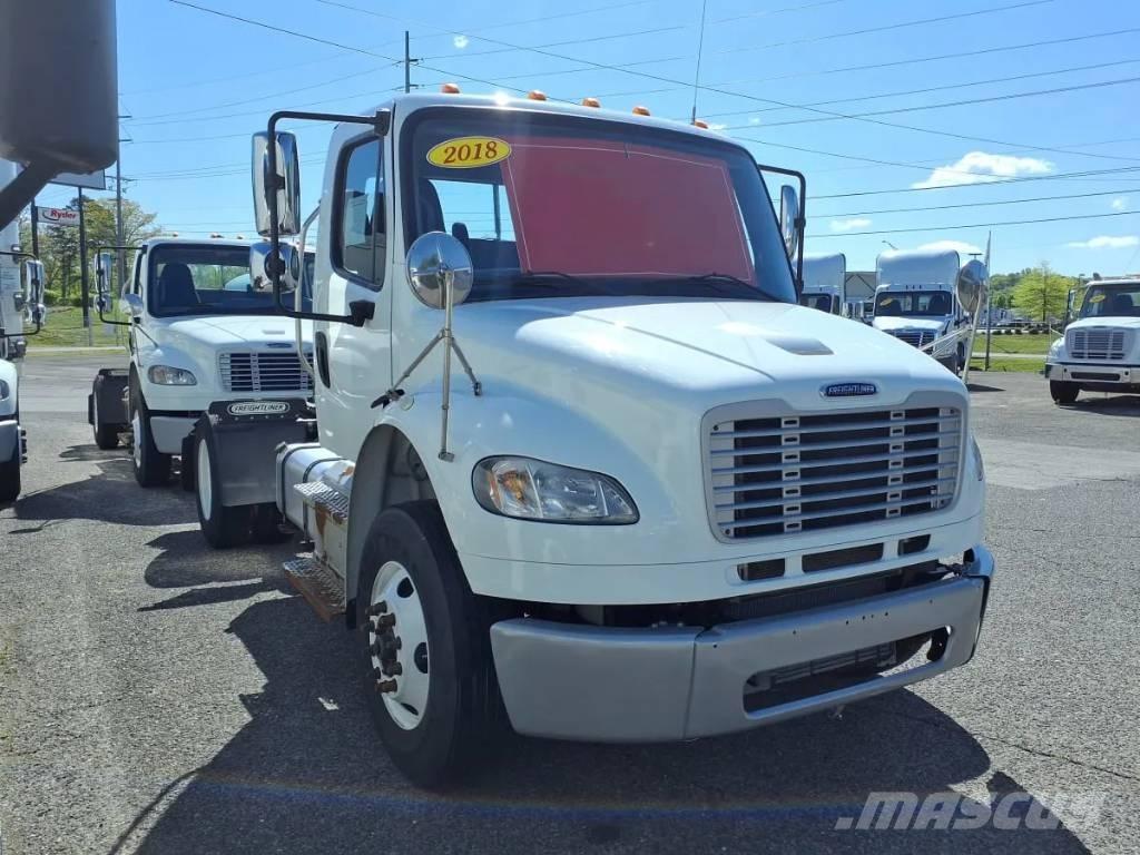 Freightliner M2 106 Tegljači