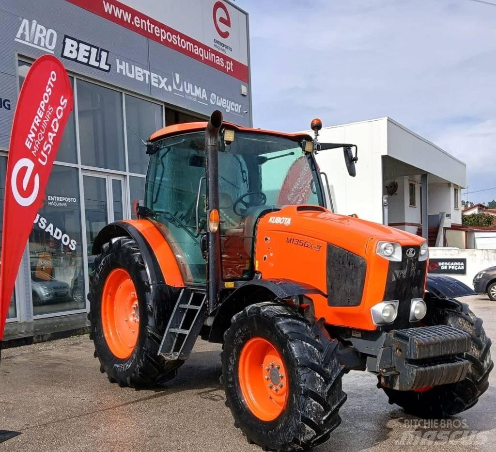 Kubota M135GX Traktori