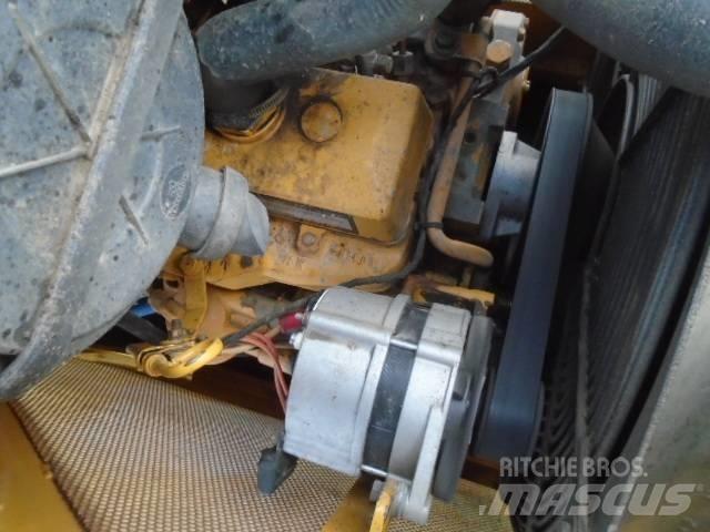 John Deere 450HL Buldožeri guseničari
