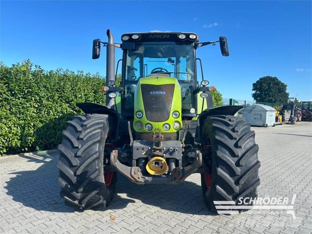 CLAAS ARION 640 Traktori