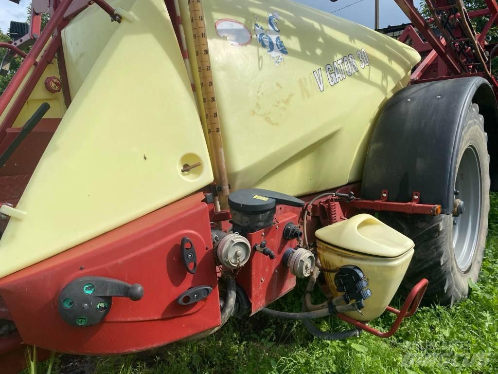 Hardi Navigator 3000 Vučene prskalice