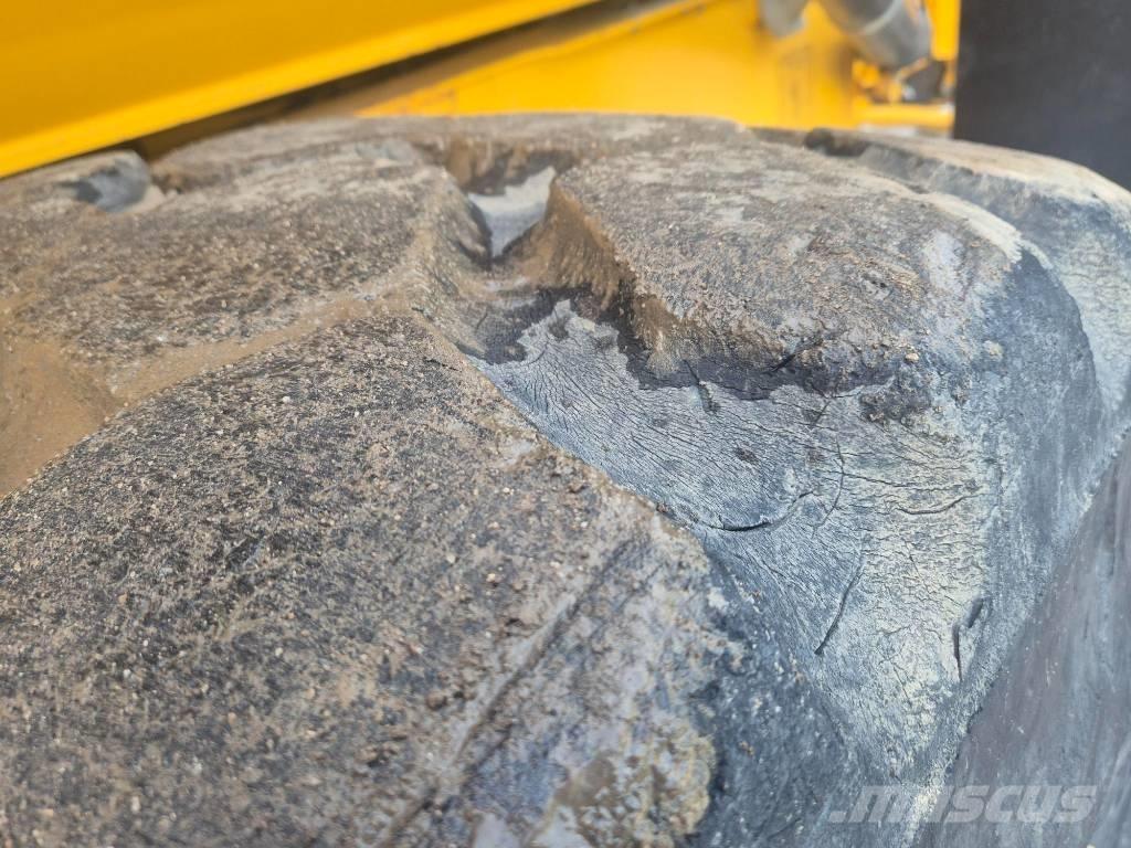 Volvo A25G Zglobni damperi