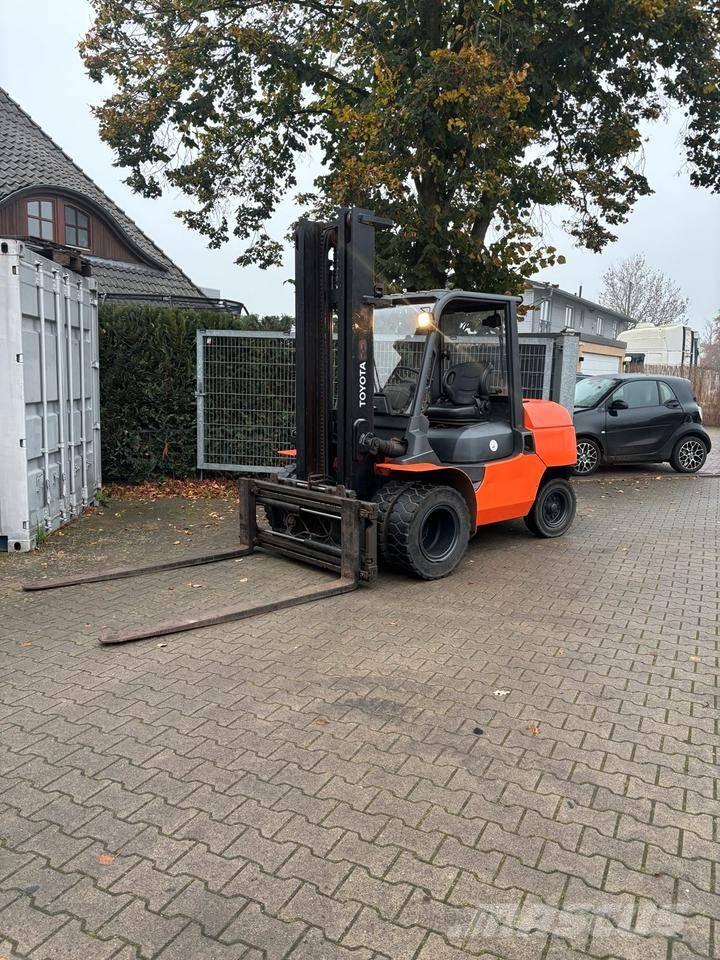 Toyota 7 FD 45 Dizelski viljuškari