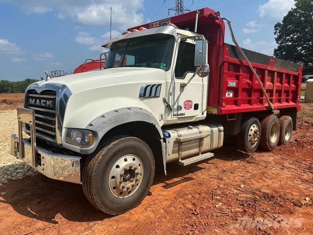 Mack Granite GU 713 Kiperi kamioni