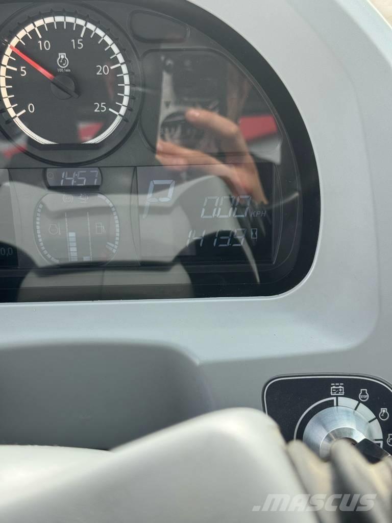 Valtra G 115 Traktori