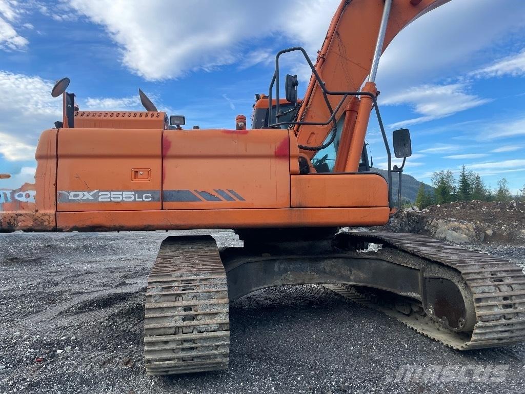 Doosan DX 255 LC-3 Bageri guseničari