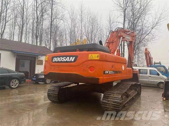 Doosan DX300 Bageri guseničari