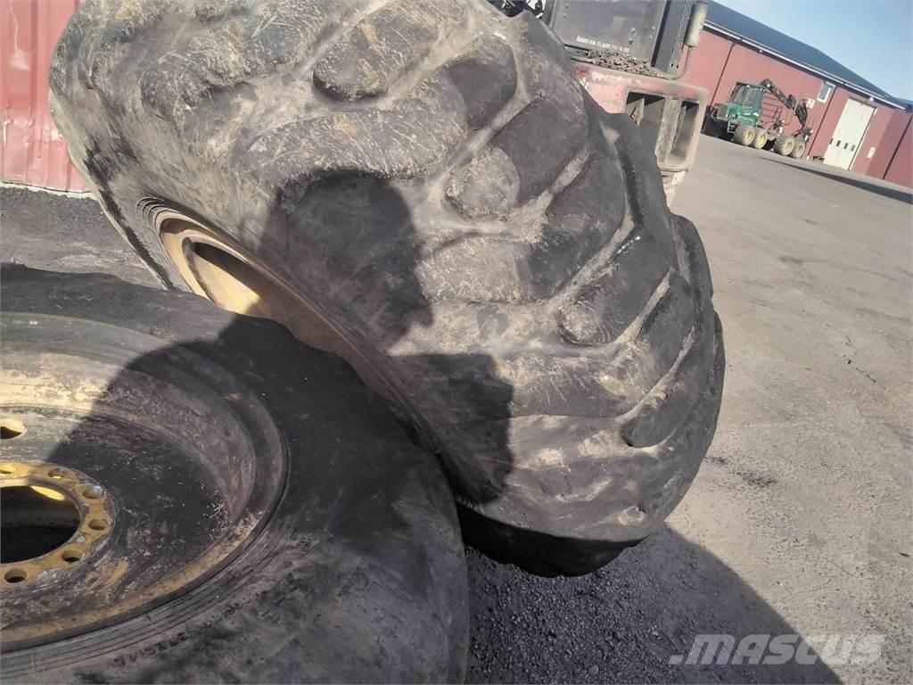 Nokian Els 17,5x25 Gume, točkovi i felne