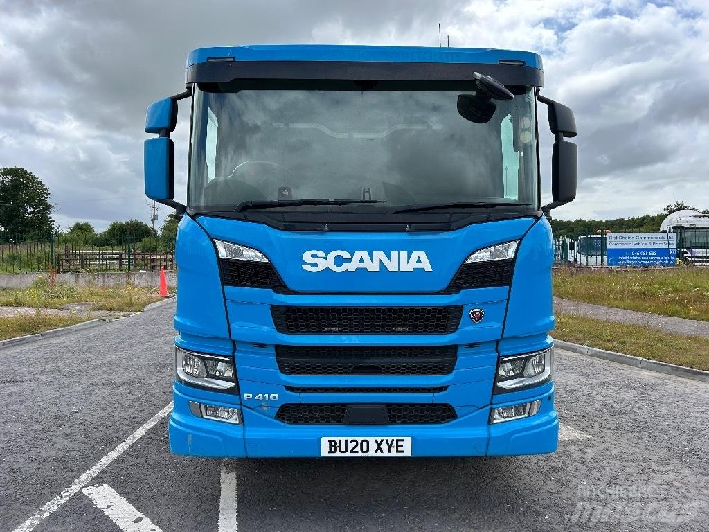 Scania P 410 Kamioni sa ravan platformom / vitlom