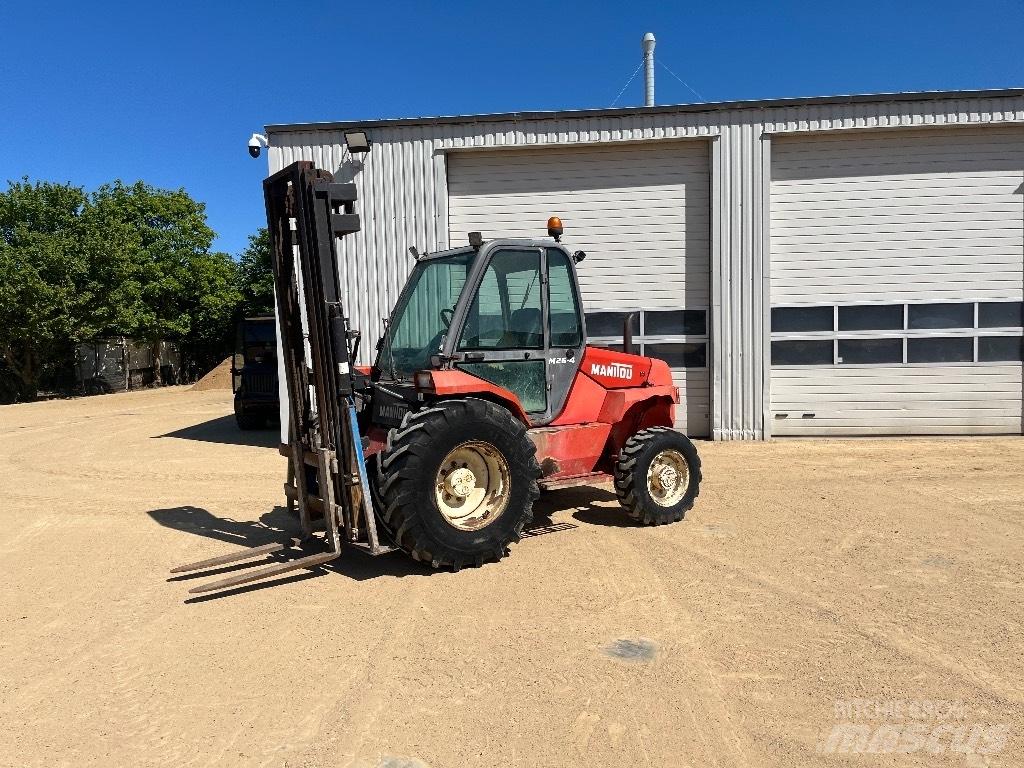 Manitou M 26.4 Vanterenski viljuškar
