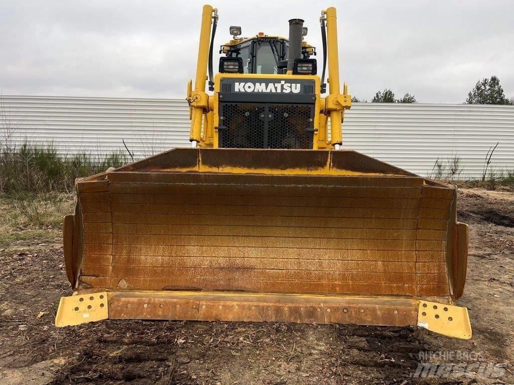 Komatsu D85EX-18 Buldožeri guseničari