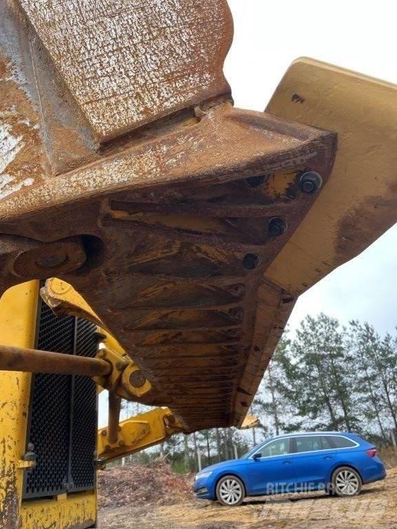 Komatsu D85EX-18 Buldožeri guseničari